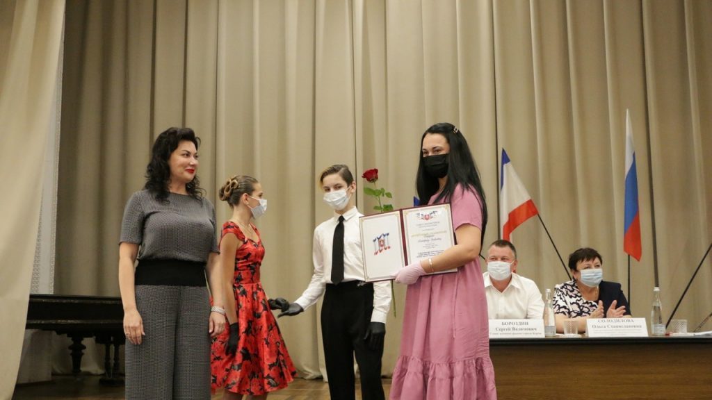 Арина Новосельская приняла участие в рабочей поездке Председателя Государственного Совета Республики Крым Владимира Константинова в Керчь