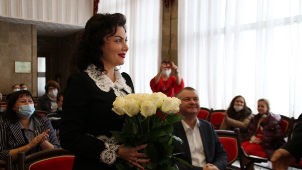 Арина Новосельская приняла участие в торжественной церемонии вручения школам искусств Керчи новых музыкальных инструментов