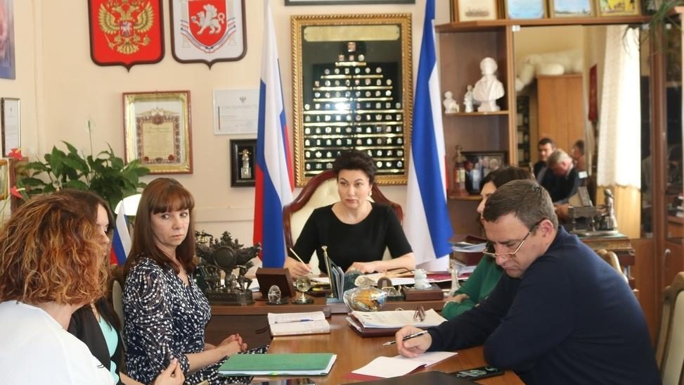 Арина Новосельская провела рабочее совещание, посвященное организации и проведению Международного фестиваля «Великое русское слово»