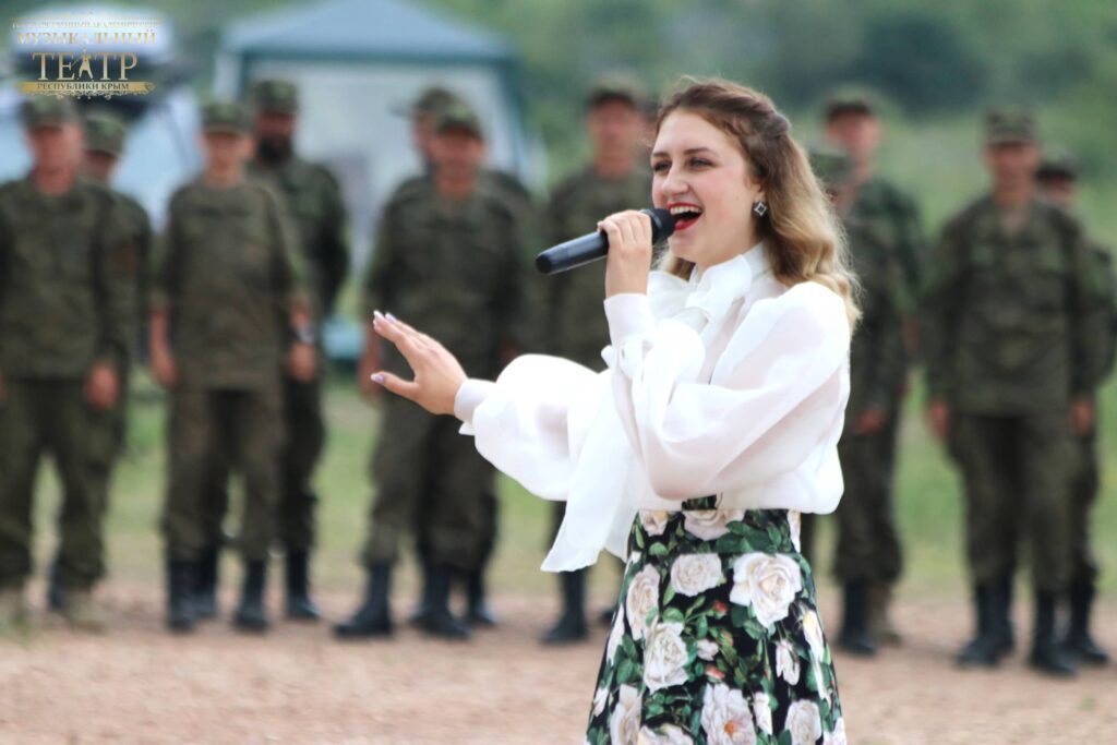 Песня — защитникам