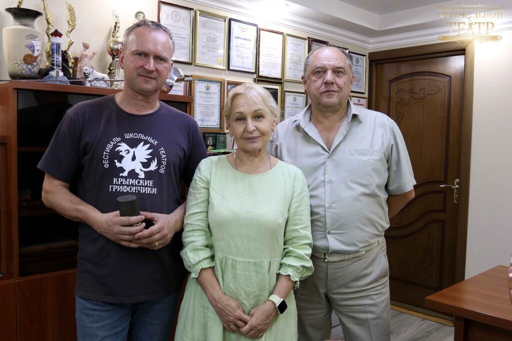 В гостях у театра