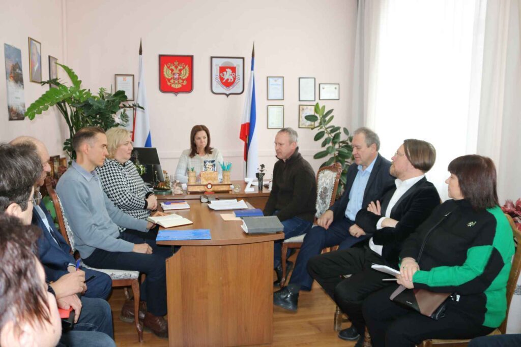 Татьяна Манежина провела совещание, посвященное празднованию в Крыму 150-летия Союза театральных деятелей России